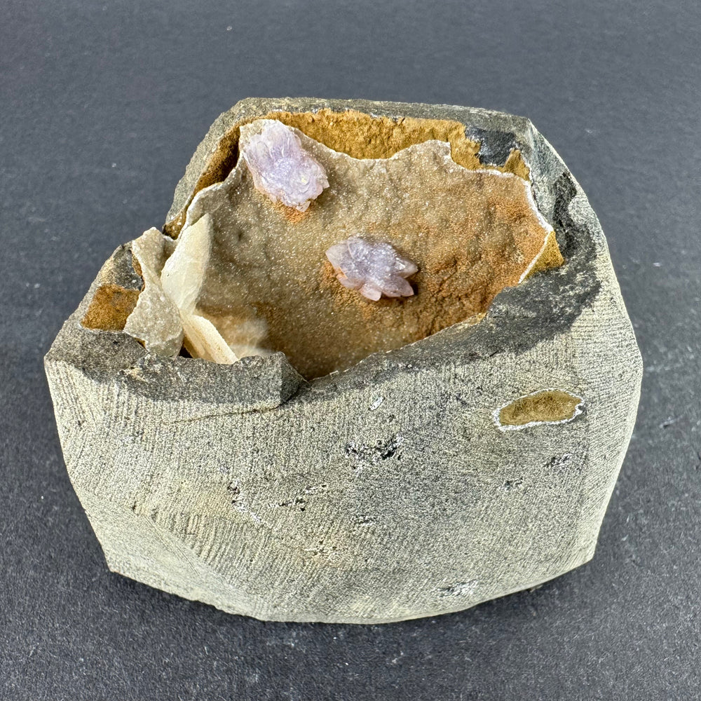 Amethyst with Baryte