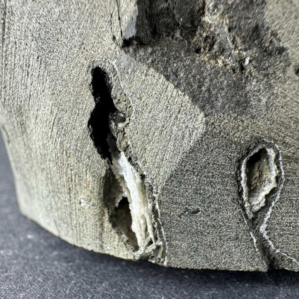 Amethyst with Baryte