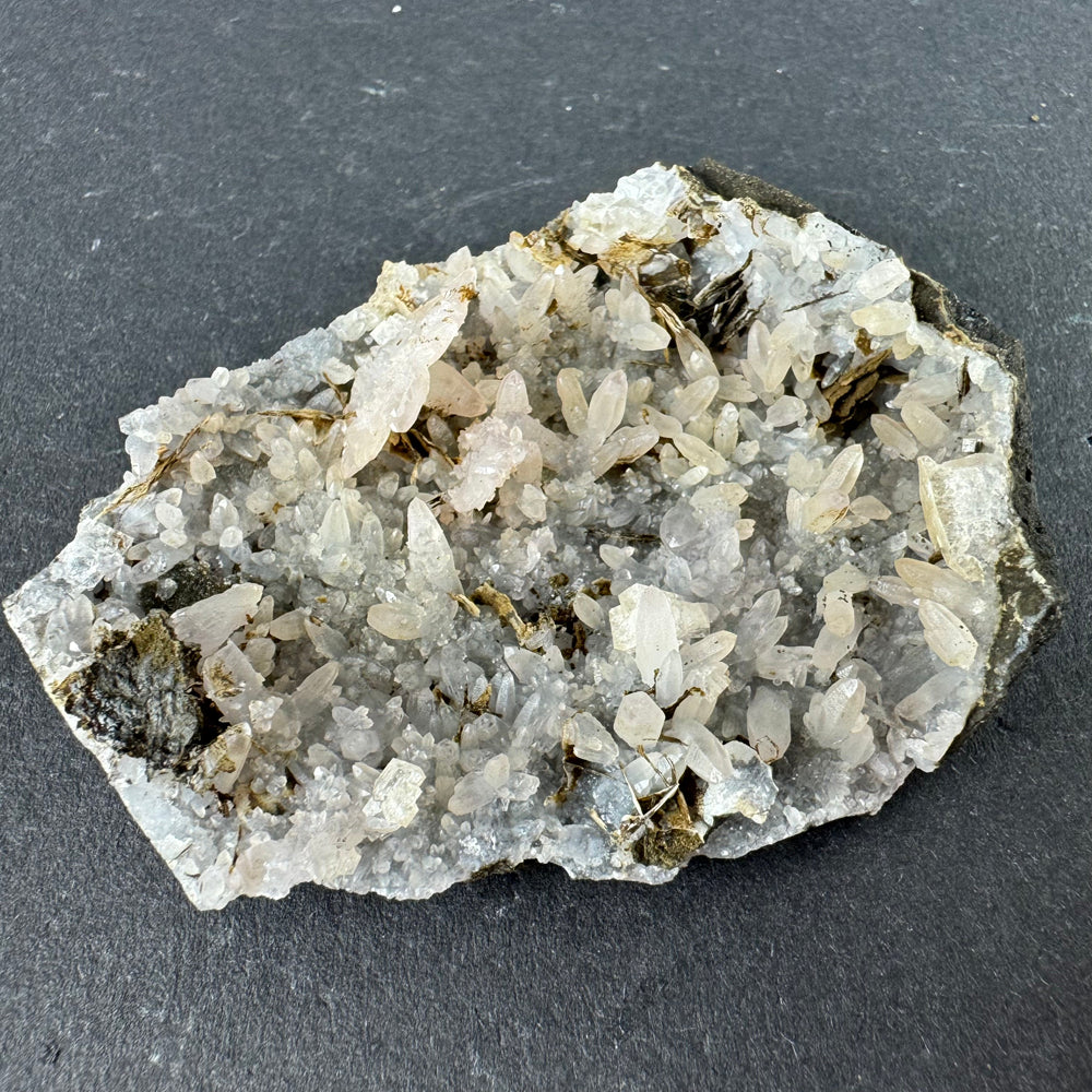 Chalcedony with Calcite and Baryte