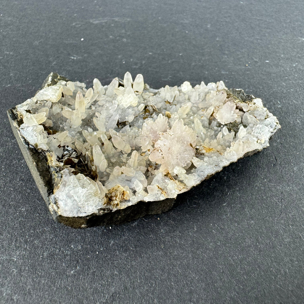 Chalcedony with Calcite and Baryte