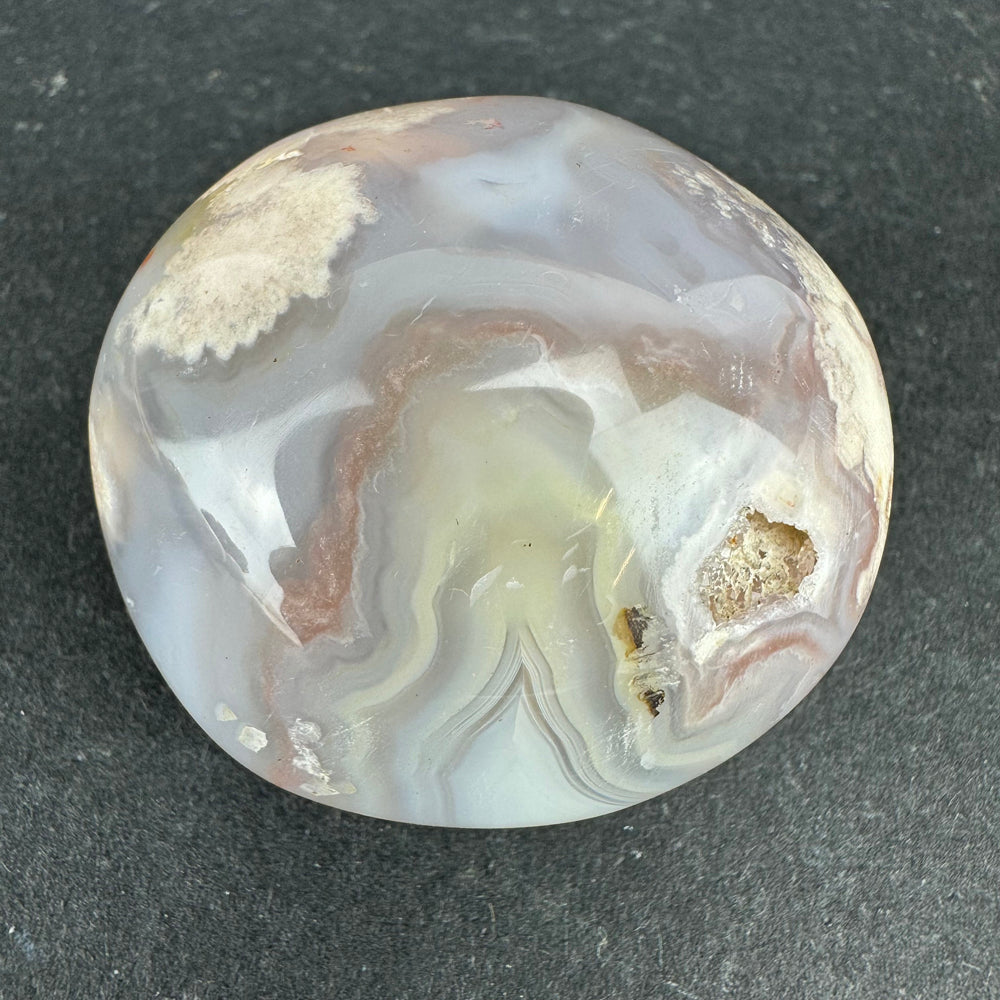 Flower Agate palm stone