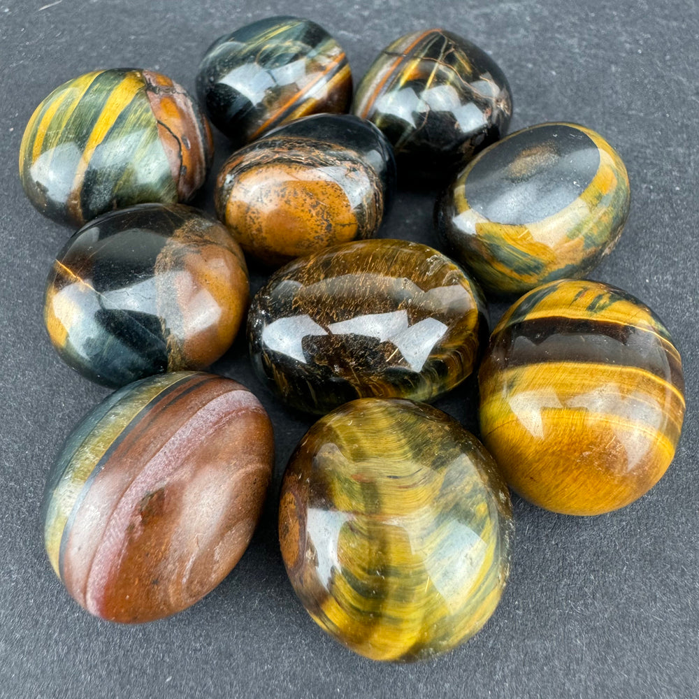 Falcon's Eye tumbled stone