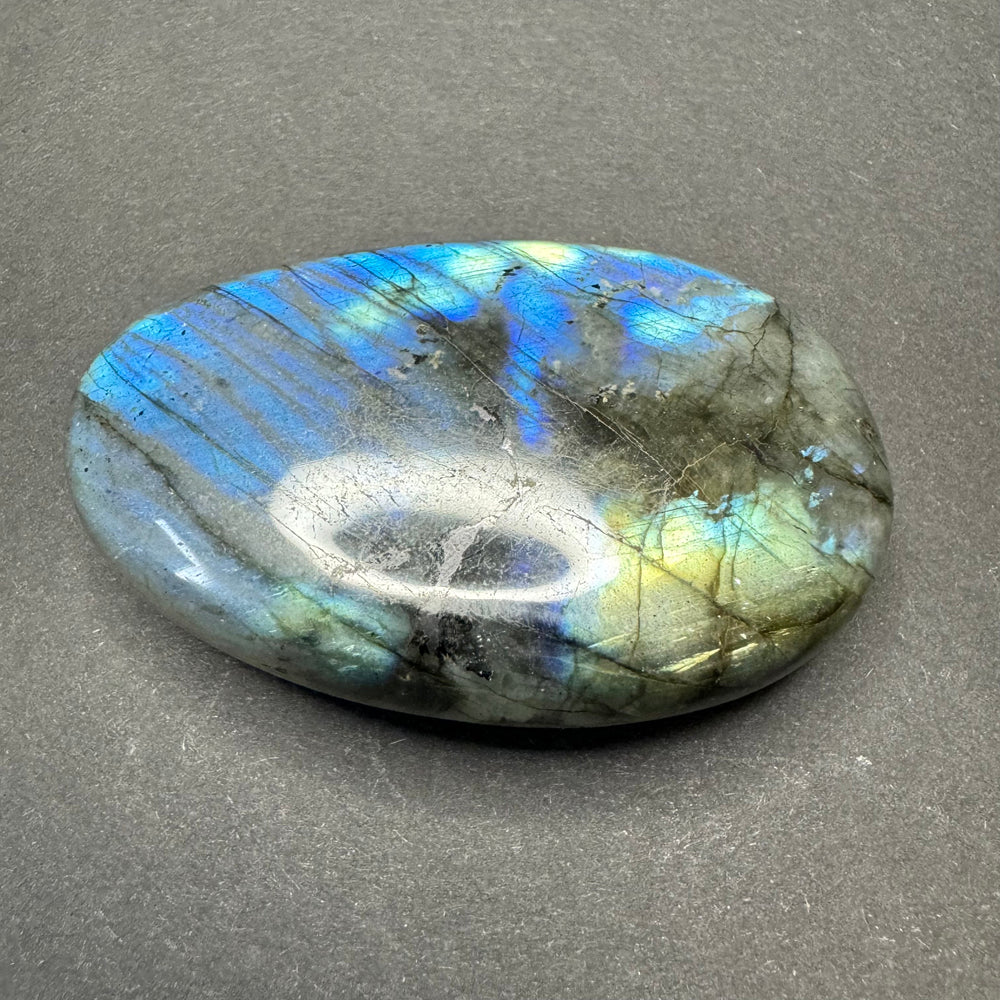 Labradorite palm stone