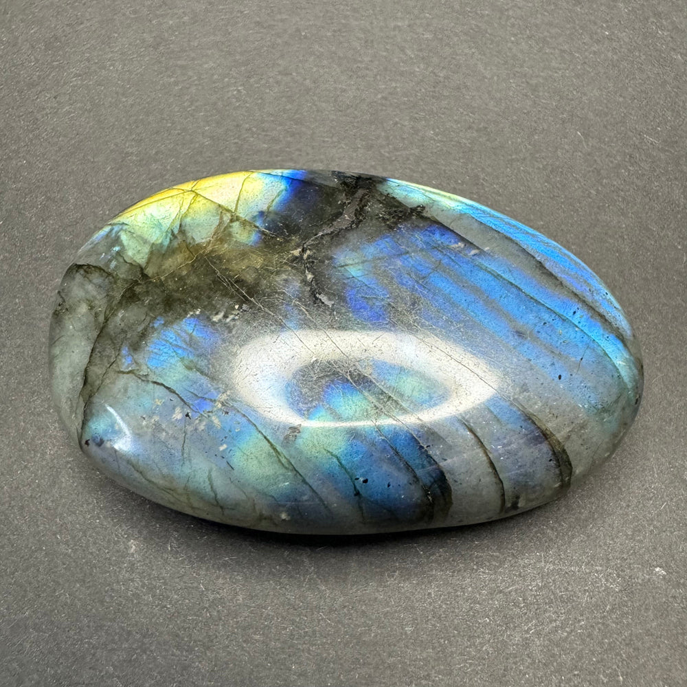 Labradorite palm stone