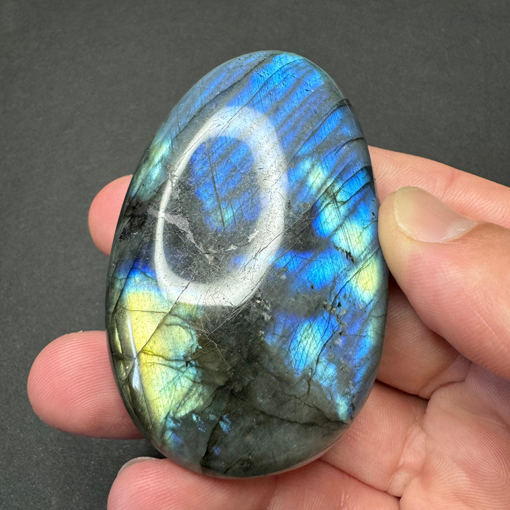 Labradorite palm stone
