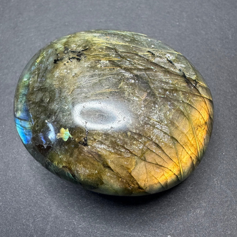 Labradorite palm stone