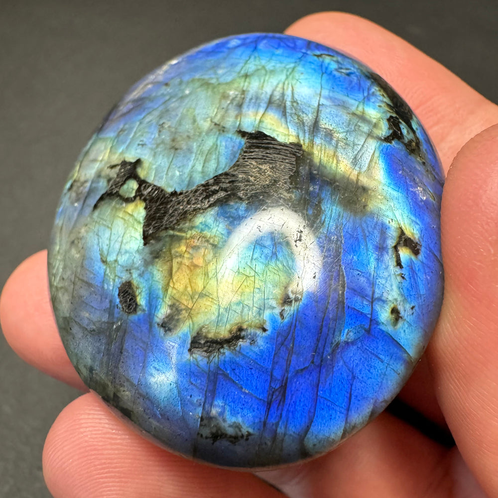 Labradorite palm stone