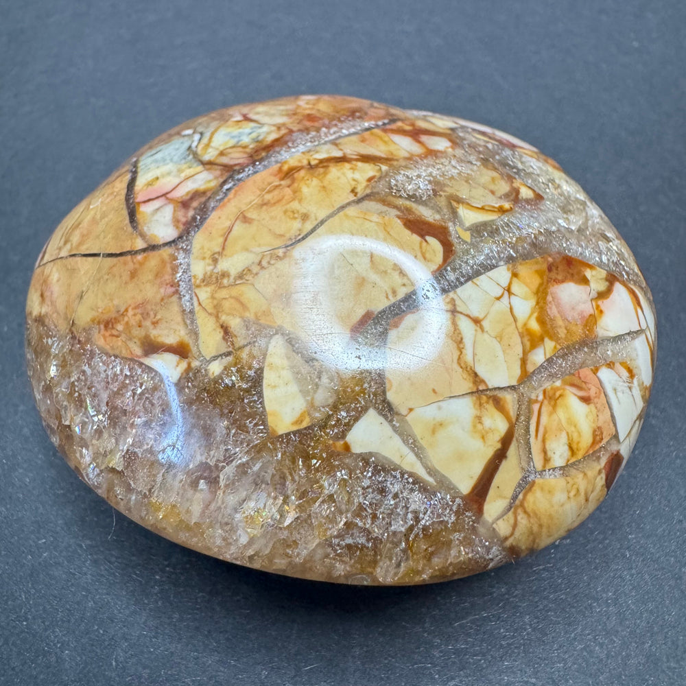 Breccie Jasper palm stone