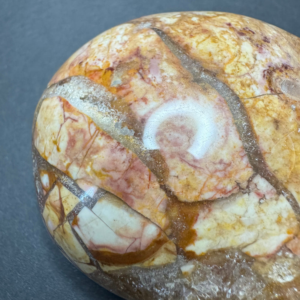 Breccie Jasper palm stone