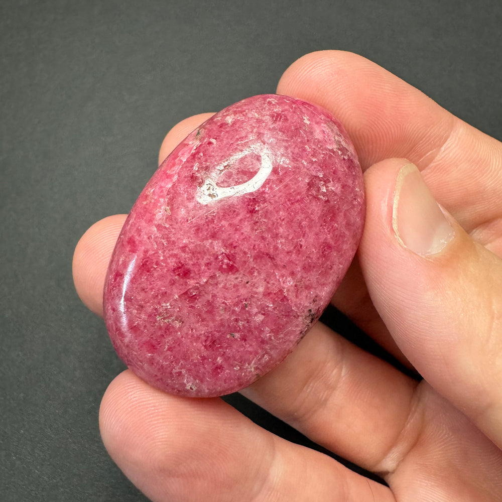 Rhodonite palm stone