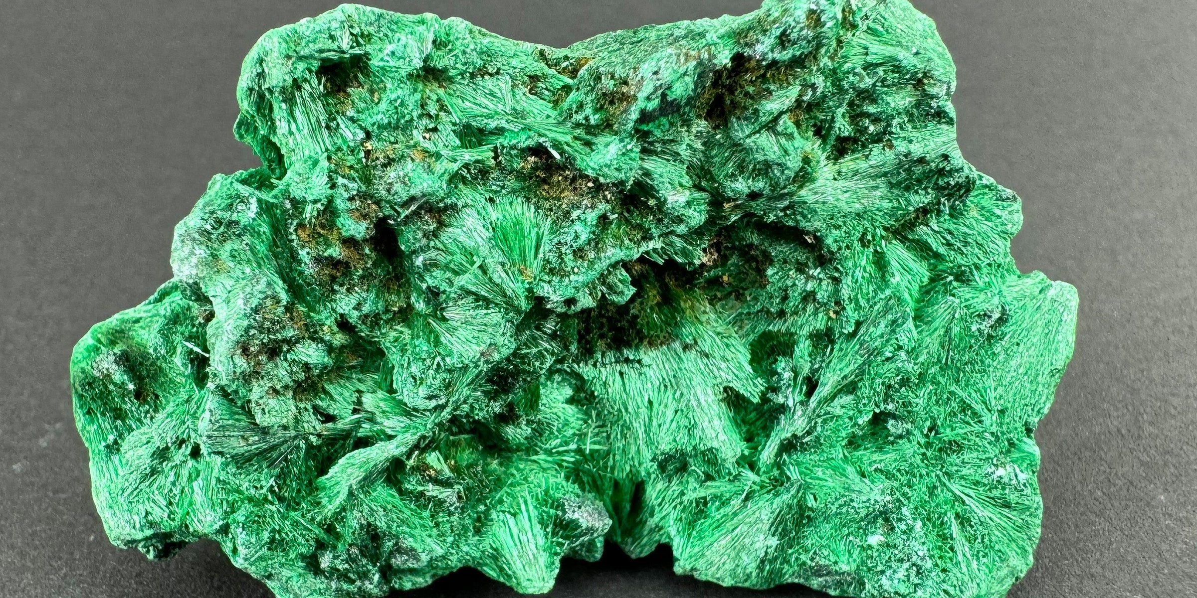 Malachite the mineral movement