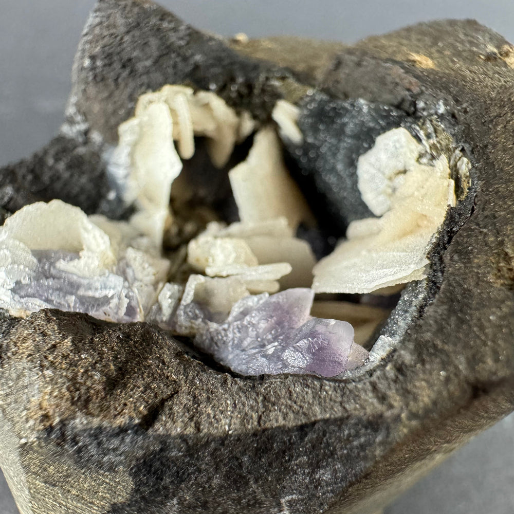 Amethyst with Baryte