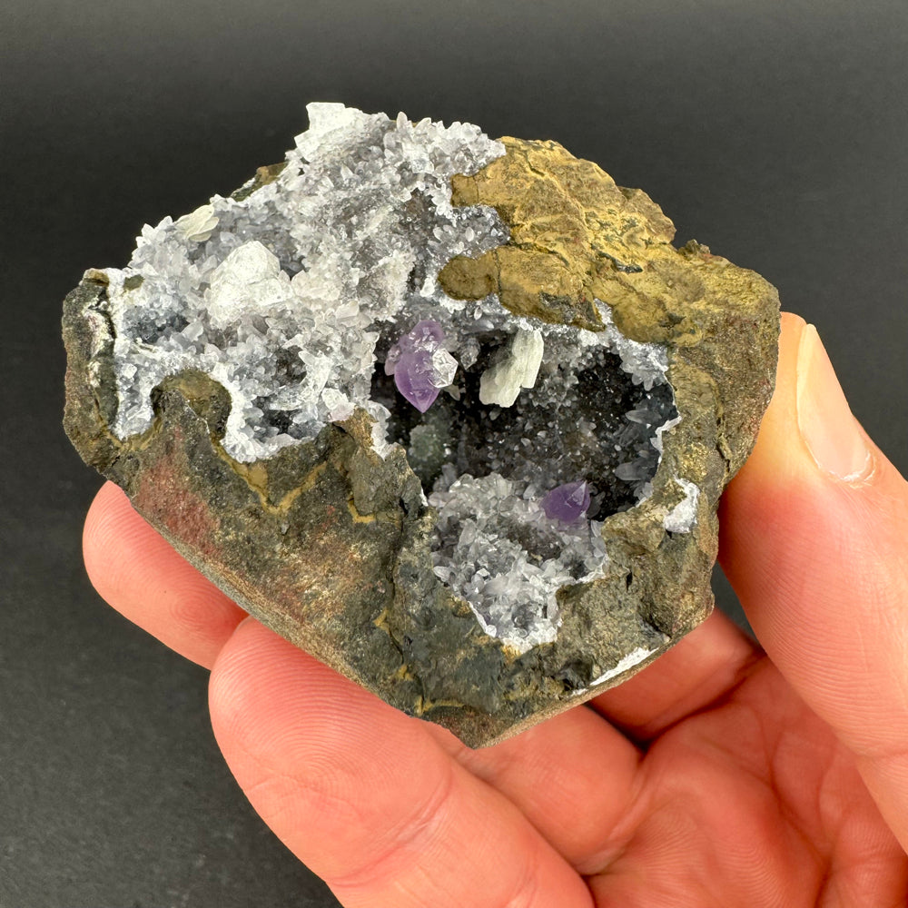 Amethyst with Baryte