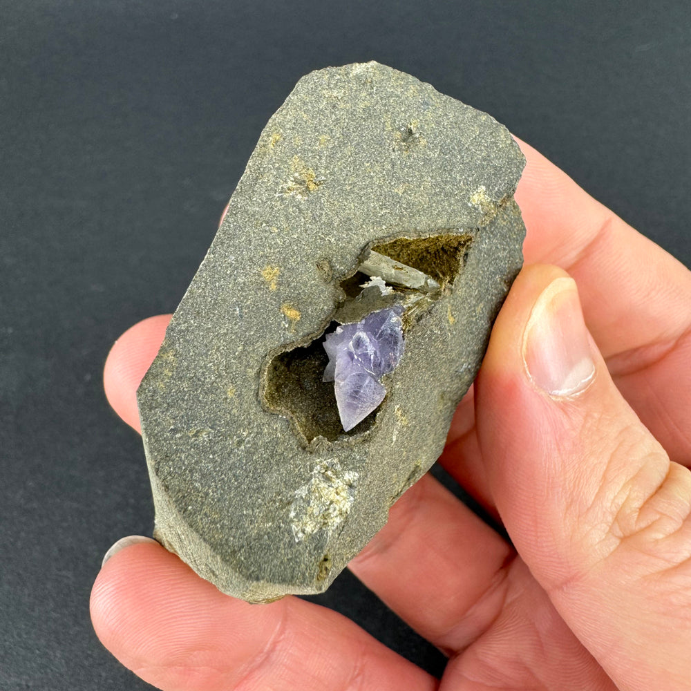 Amethyst with Baryte