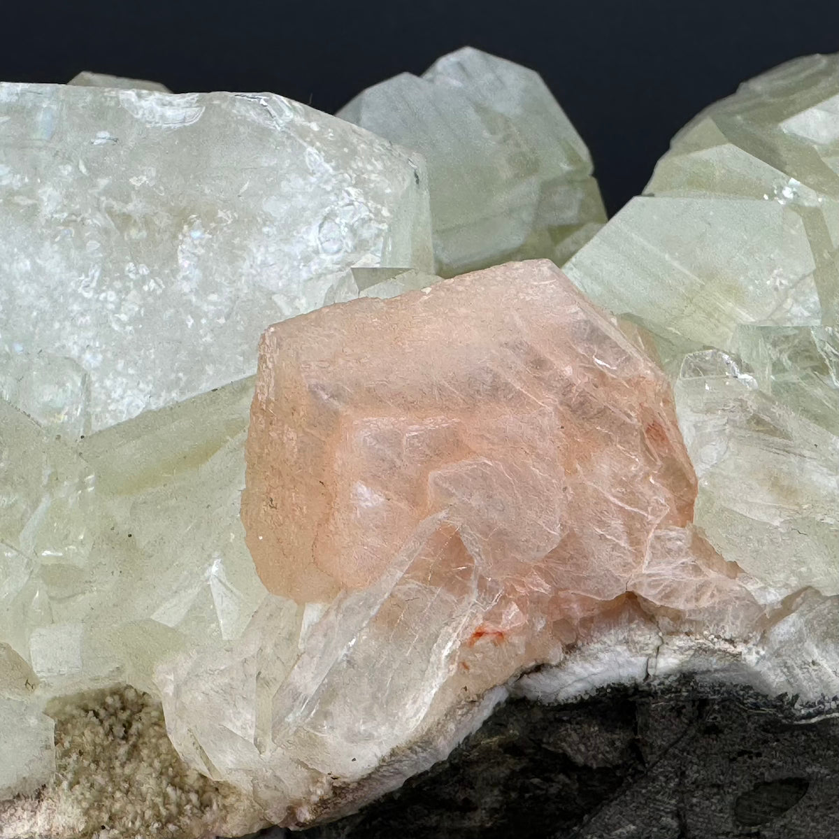 Apophyllite with Stilbite