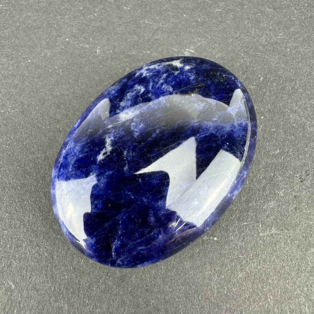 Sodalite palm stone