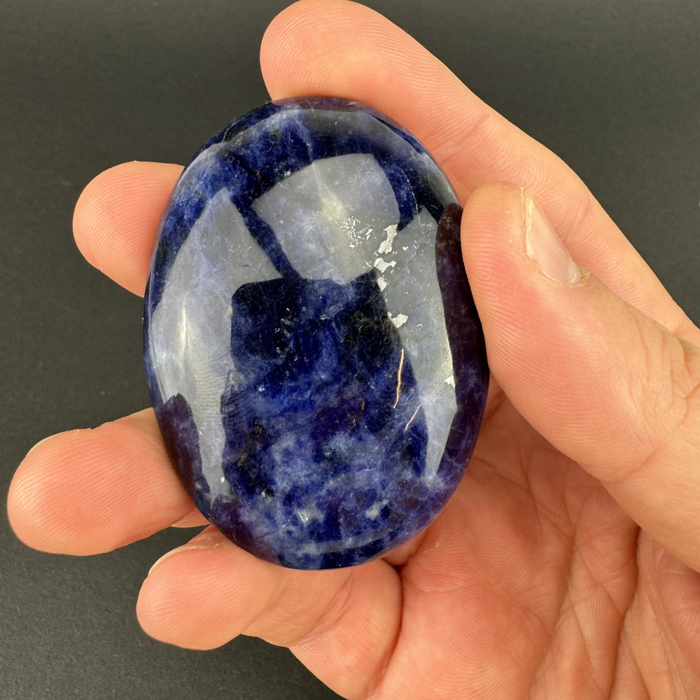 Sodalite palm stone