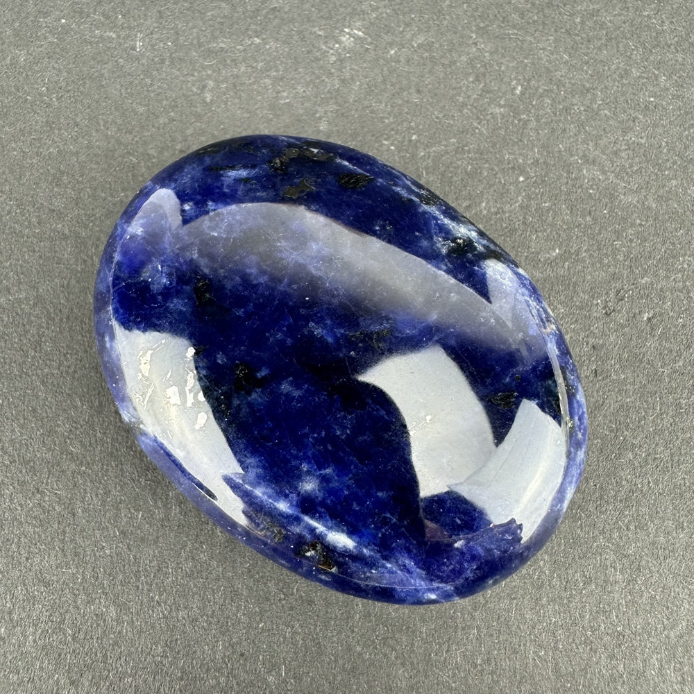 Sodalite palm stone