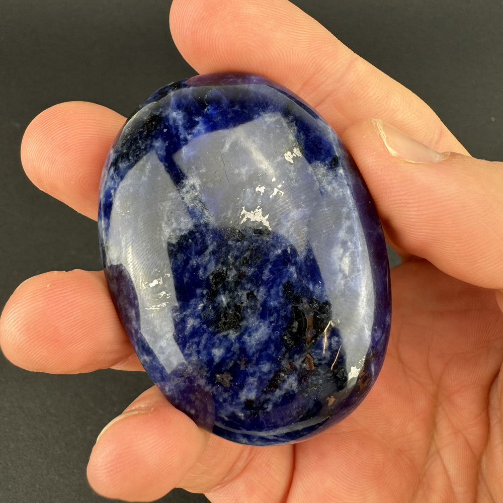 Sodalite palm stone