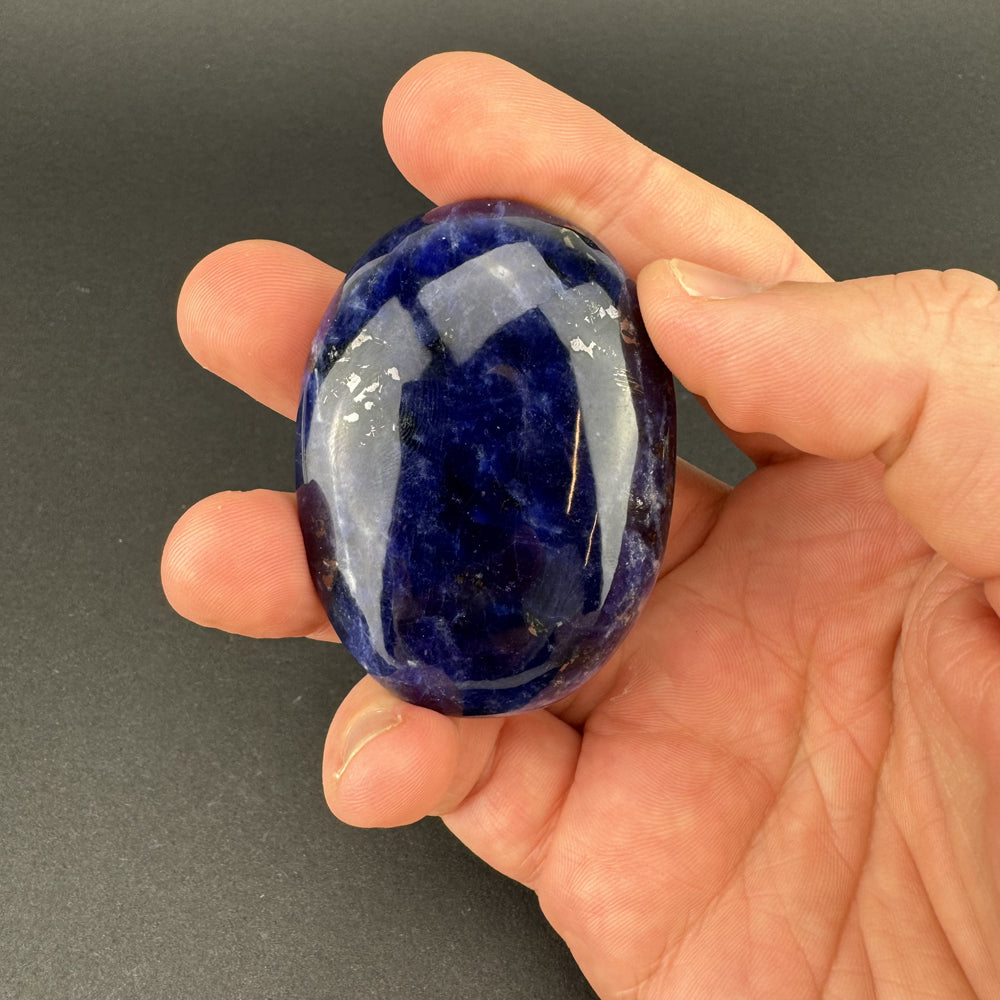 Sodalite palm stone