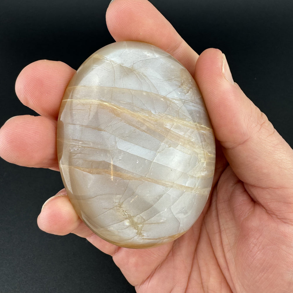 Moonstone palm stone