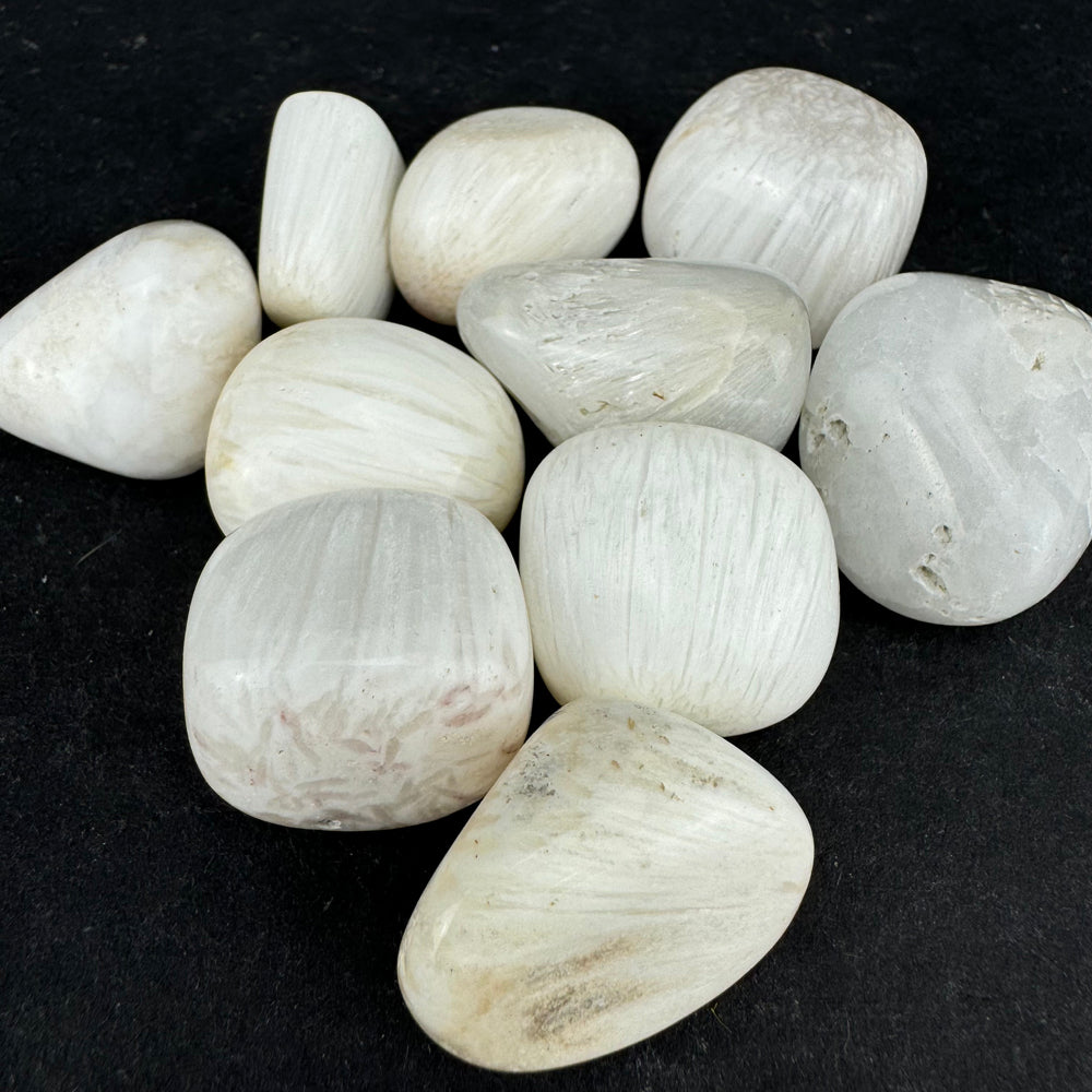 Scolecite tumbled stone