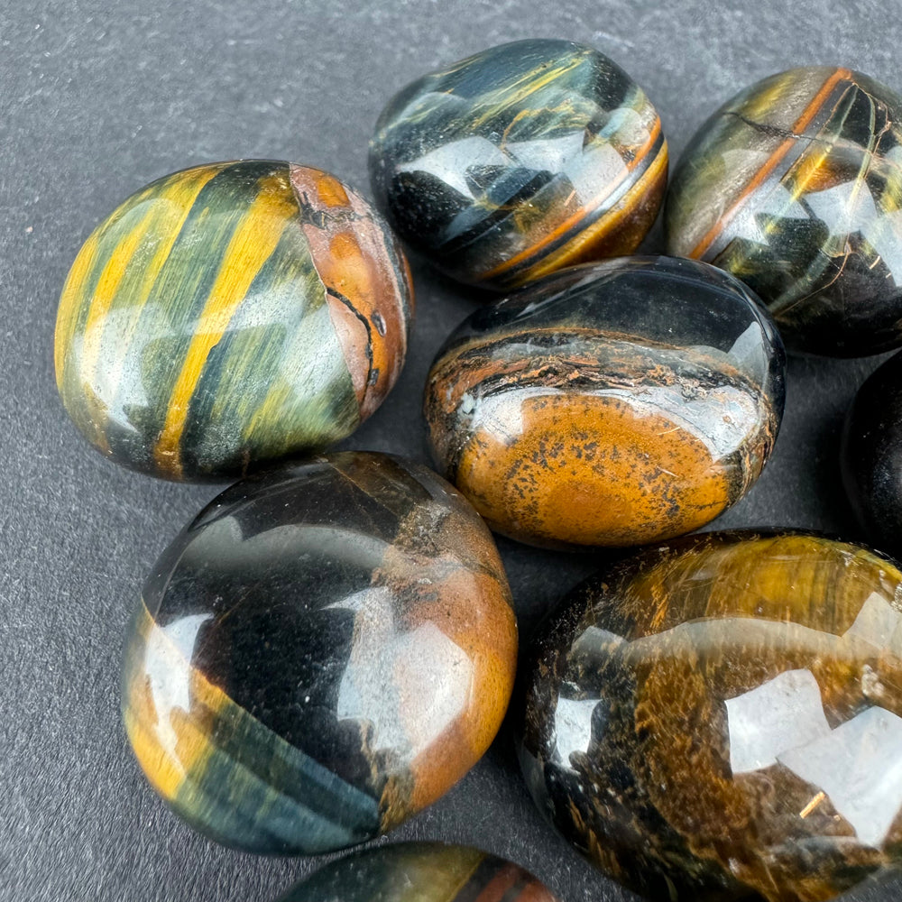 Falcon's Eye tumbled stone