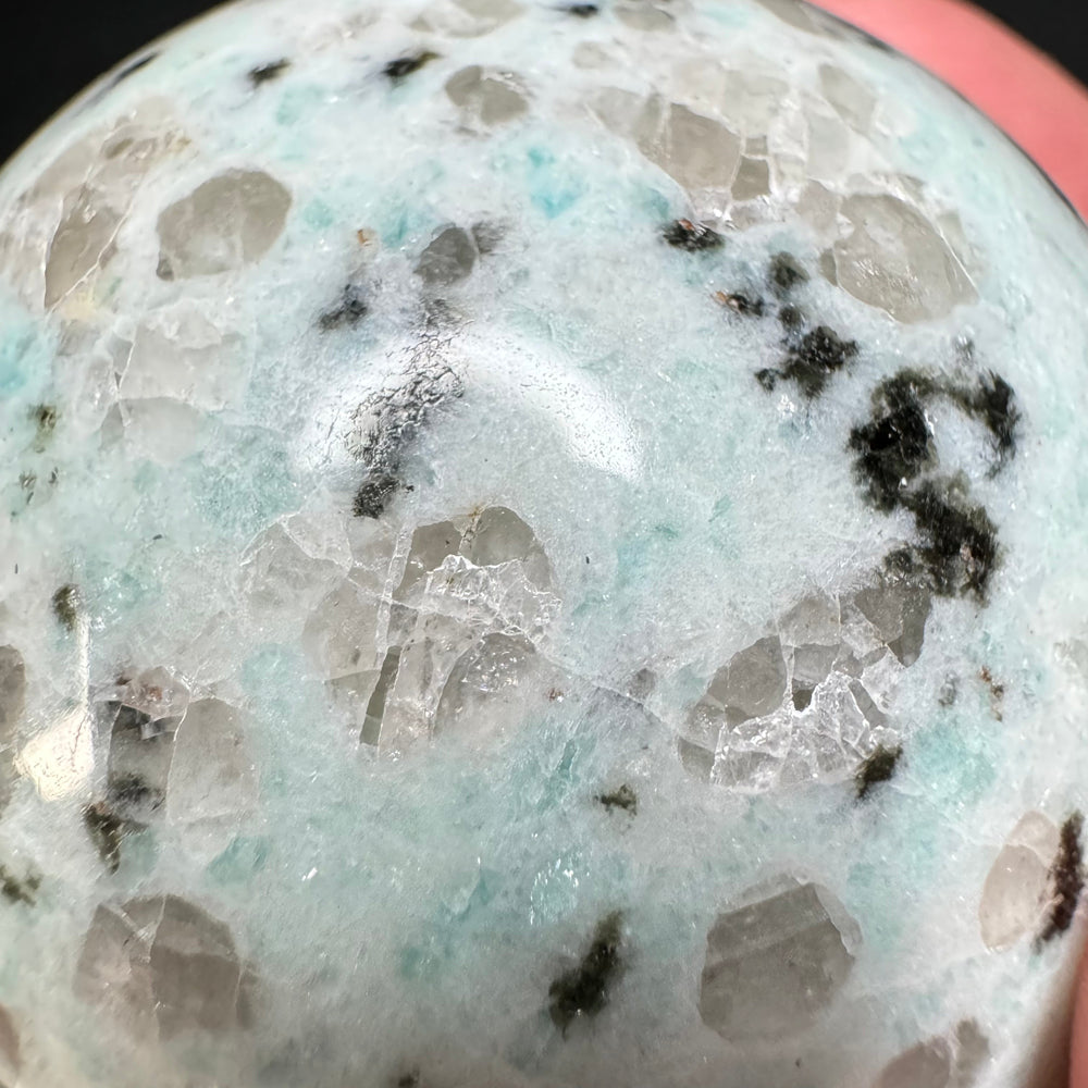 Kiwi Stone sphere