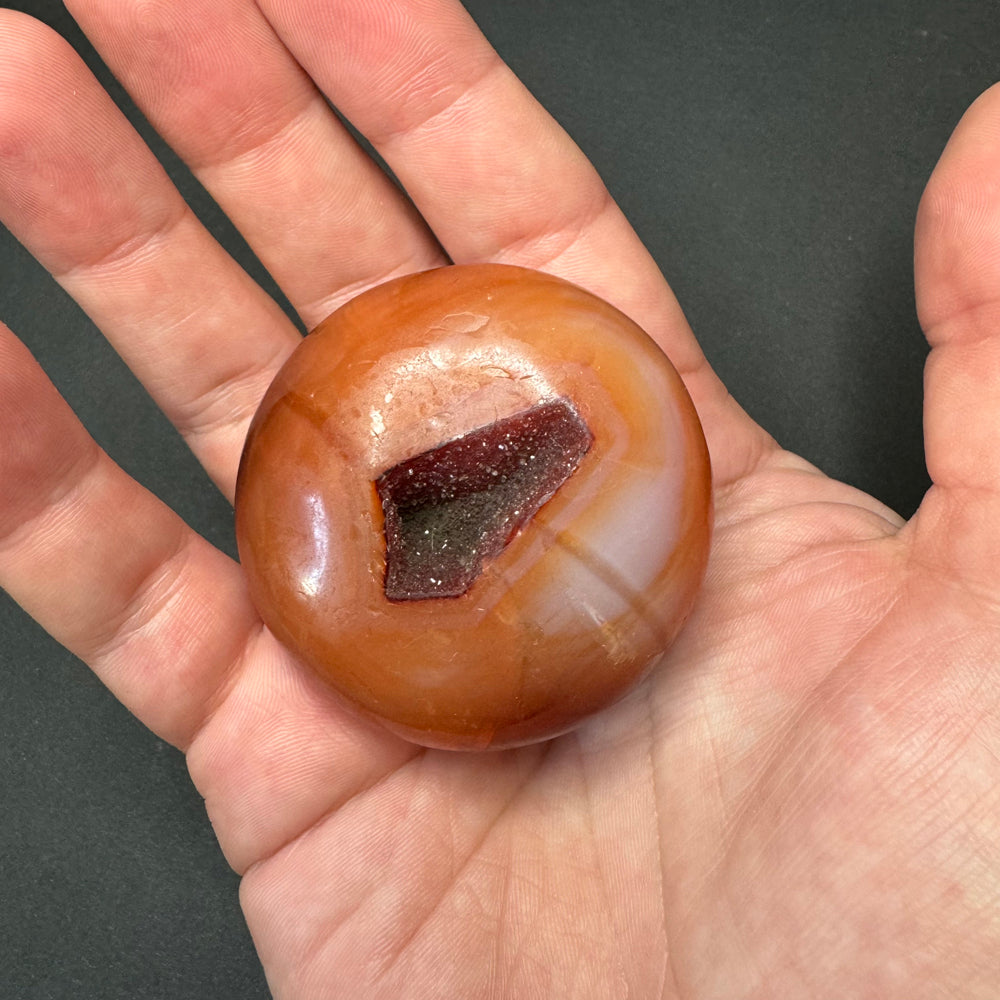 Carnelian palm stone