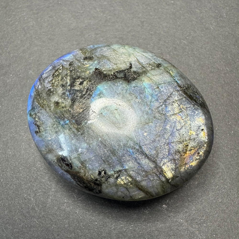 Labradorite palm stone