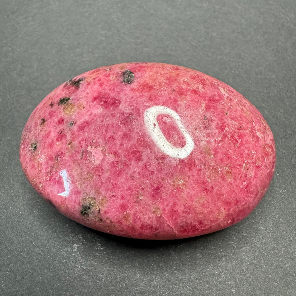 Rhodonite palm stone